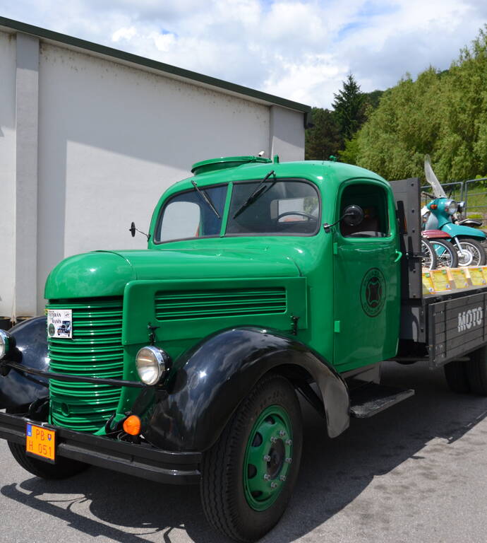 1956 Praga RND Valník